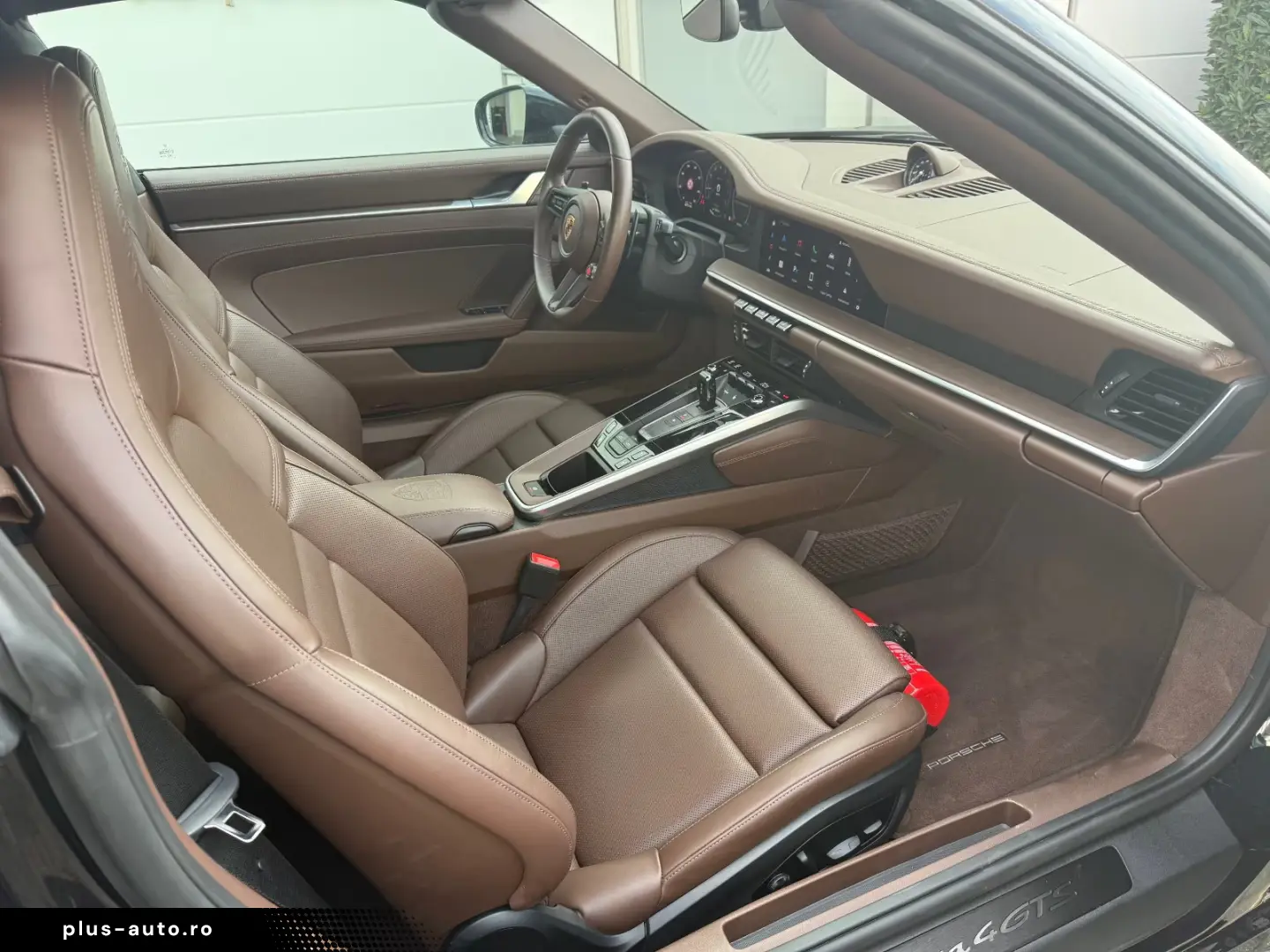 Porsche 911   992 Targa 4 GTS  Lift