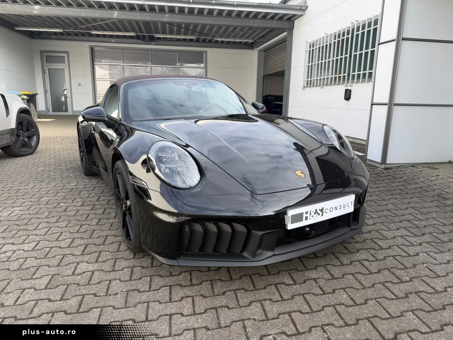 Porsche 911   992 Targa 4 GTS  Lift