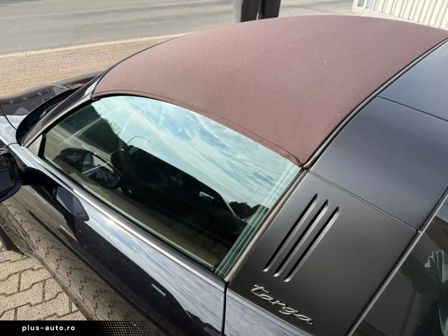 Porsche 911   992 Targa 4 GTS  Lift