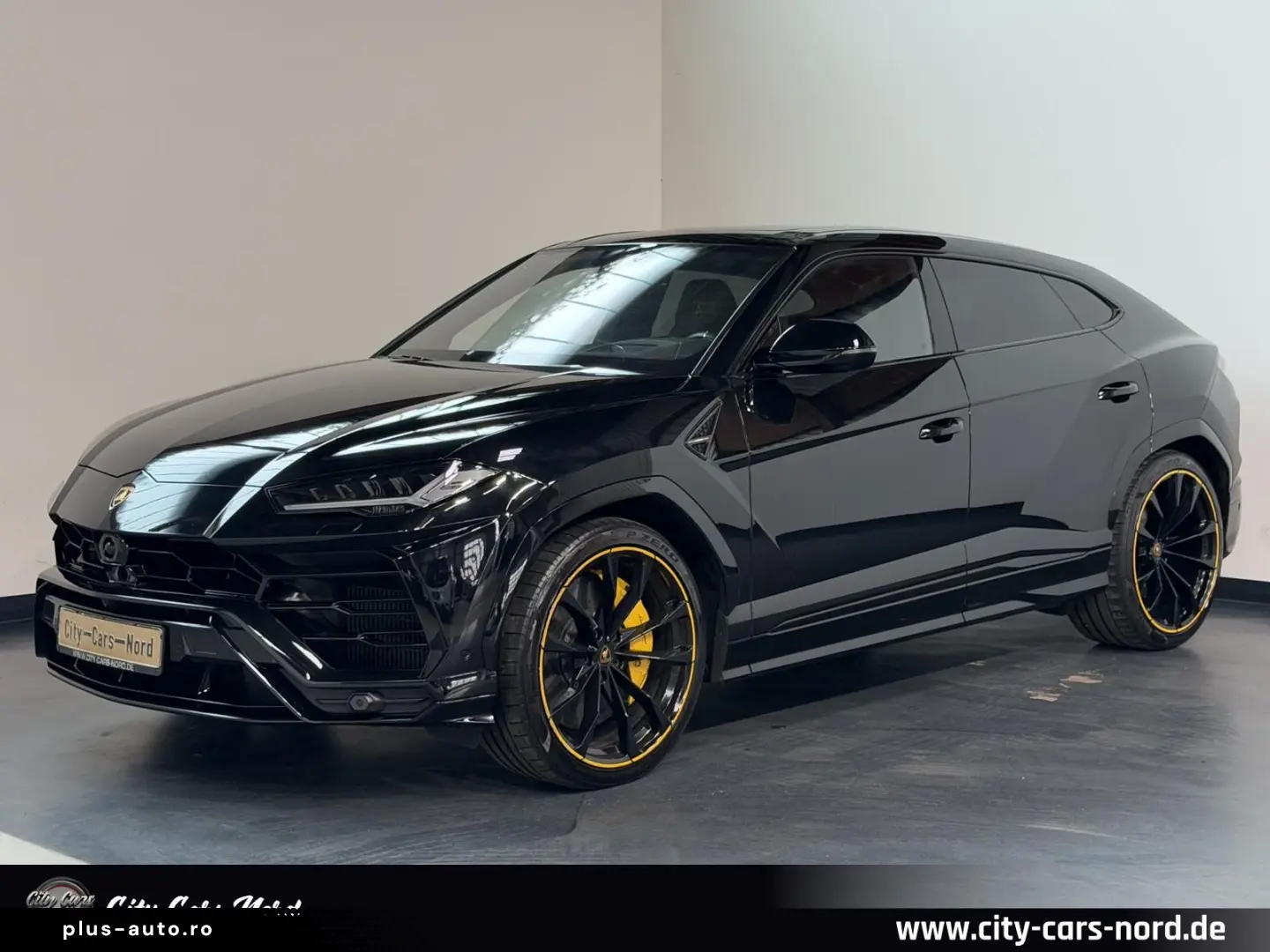 LAMBORGHINI Urus 4.0 V8 4SITZ PANORAMA B&O MASSAGE ADAS