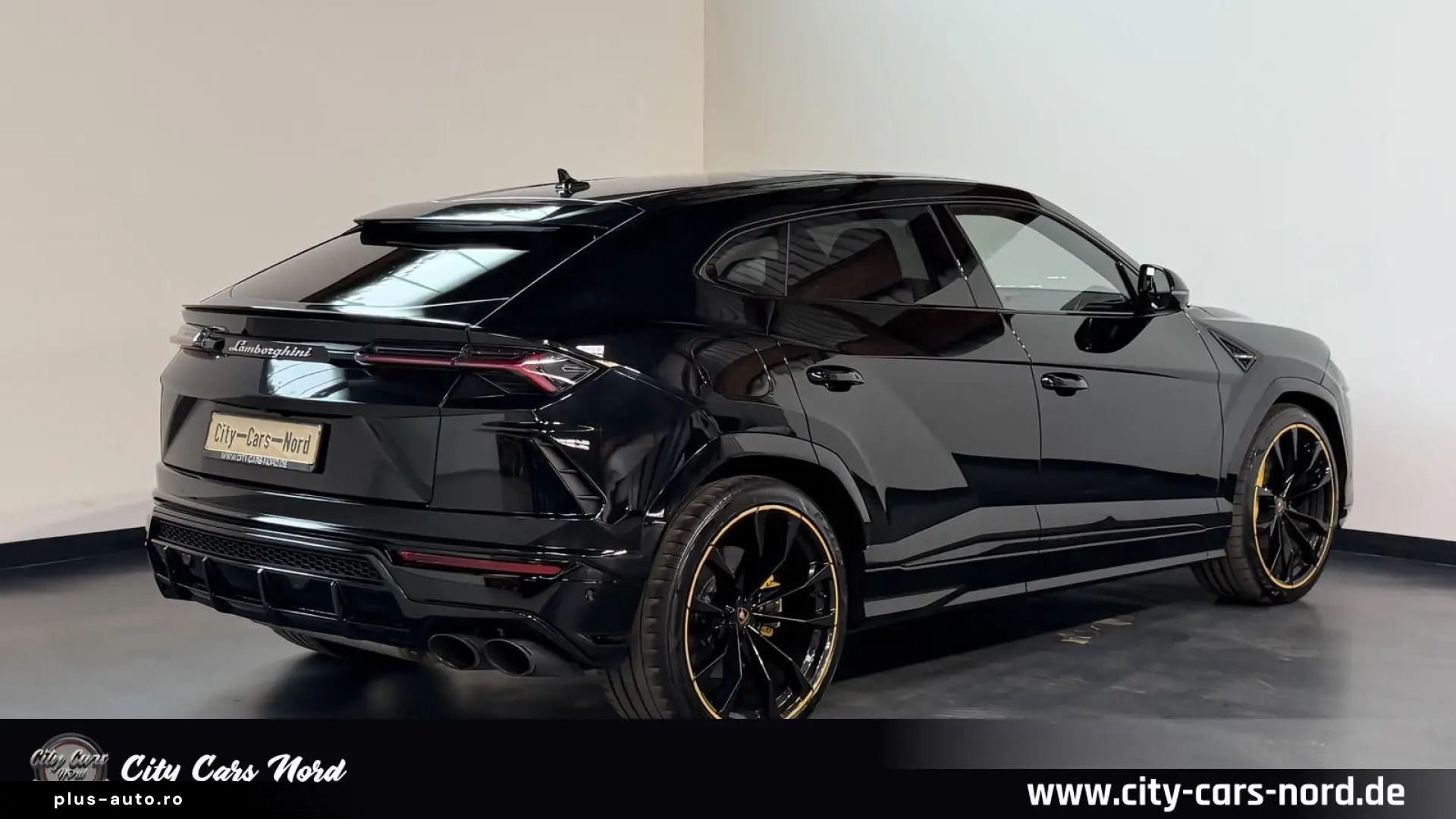 LAMBORGHINI Urus 4.0 V8 4SITZ PANORAMA B&O MASSAGE ADAS