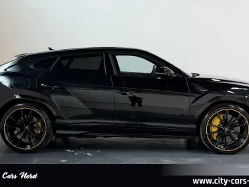 LAMBORGHINI Urus 4.0 V8 4SITZ PANORAMA B&O MASSAGE ADAS
