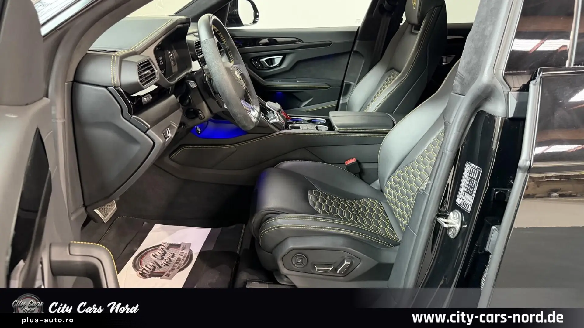 LAMBORGHINI Urus 4.0 V8 4SITZ PANORAMA B&O MASSAGE ADAS