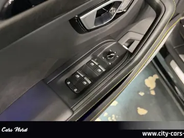 LAMBORGHINI Urus 4.0 V8 4SITZ PANORAMA B&O MASSAGE ADAS