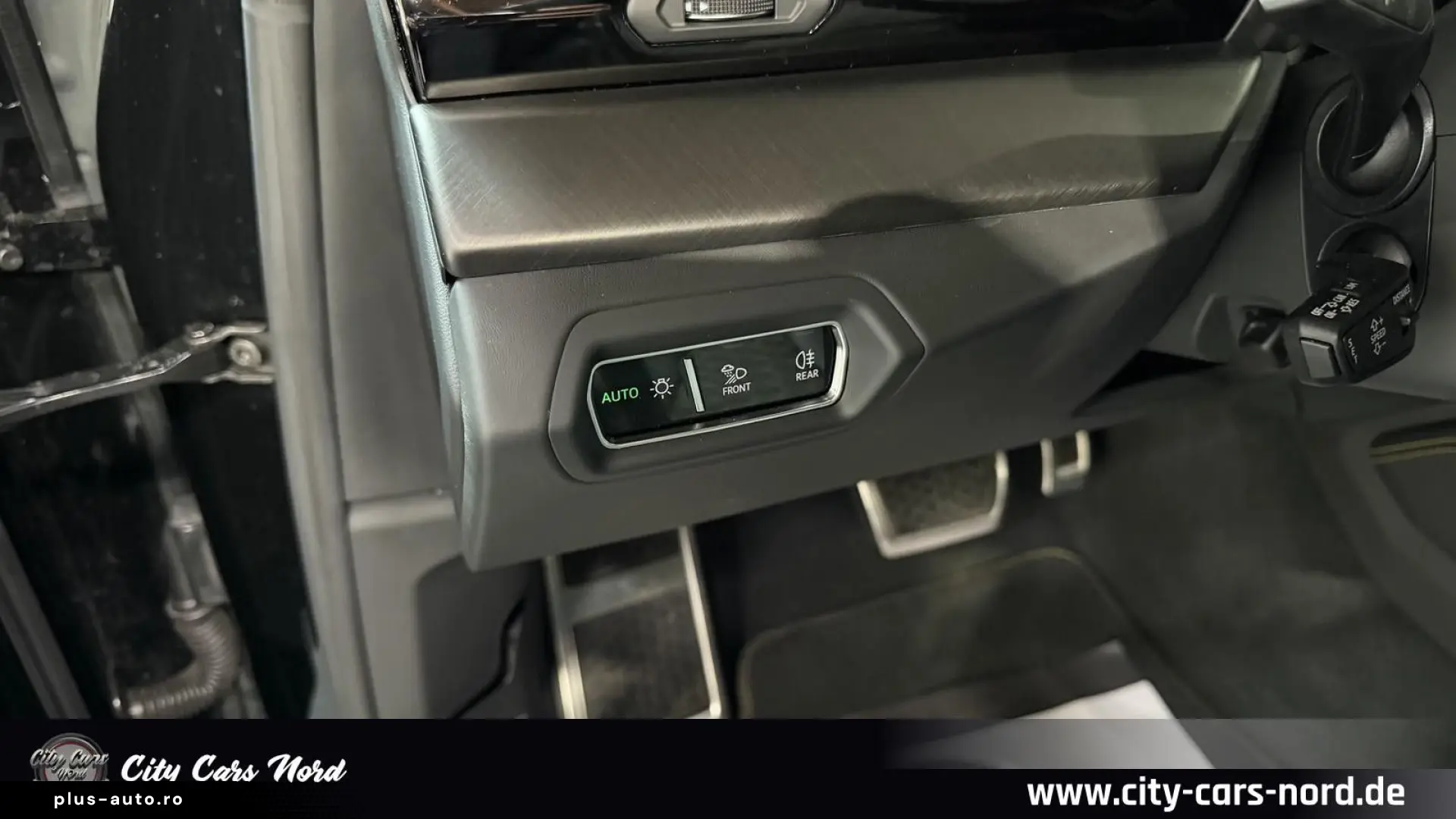 LAMBORGHINI Urus 4.0 V8 4SITZ PANORAMA B&O MASSAGE ADAS