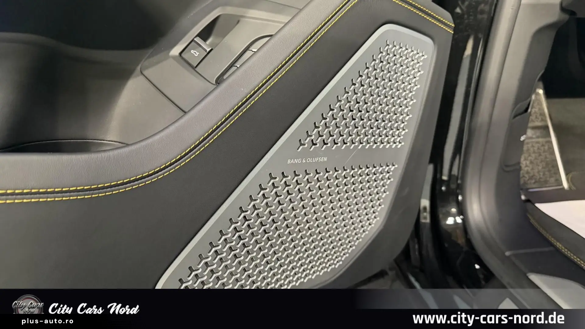 LAMBORGHINI Urus 4.0 V8 4SITZ PANORAMA B&O MASSAGE ADAS