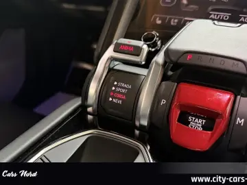 LAMBORGHINI Urus 4.0 V8 4SITZ PANORAMA B&O MASSAGE ADAS
