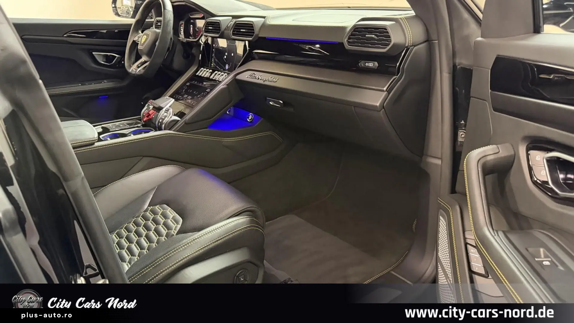 LAMBORGHINI Urus 4.0 V8 4SITZ PANORAMA B&O MASSAGE ADAS