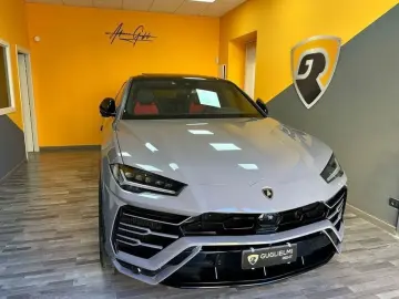 LAMBORGHINI Lamborghini Urus
