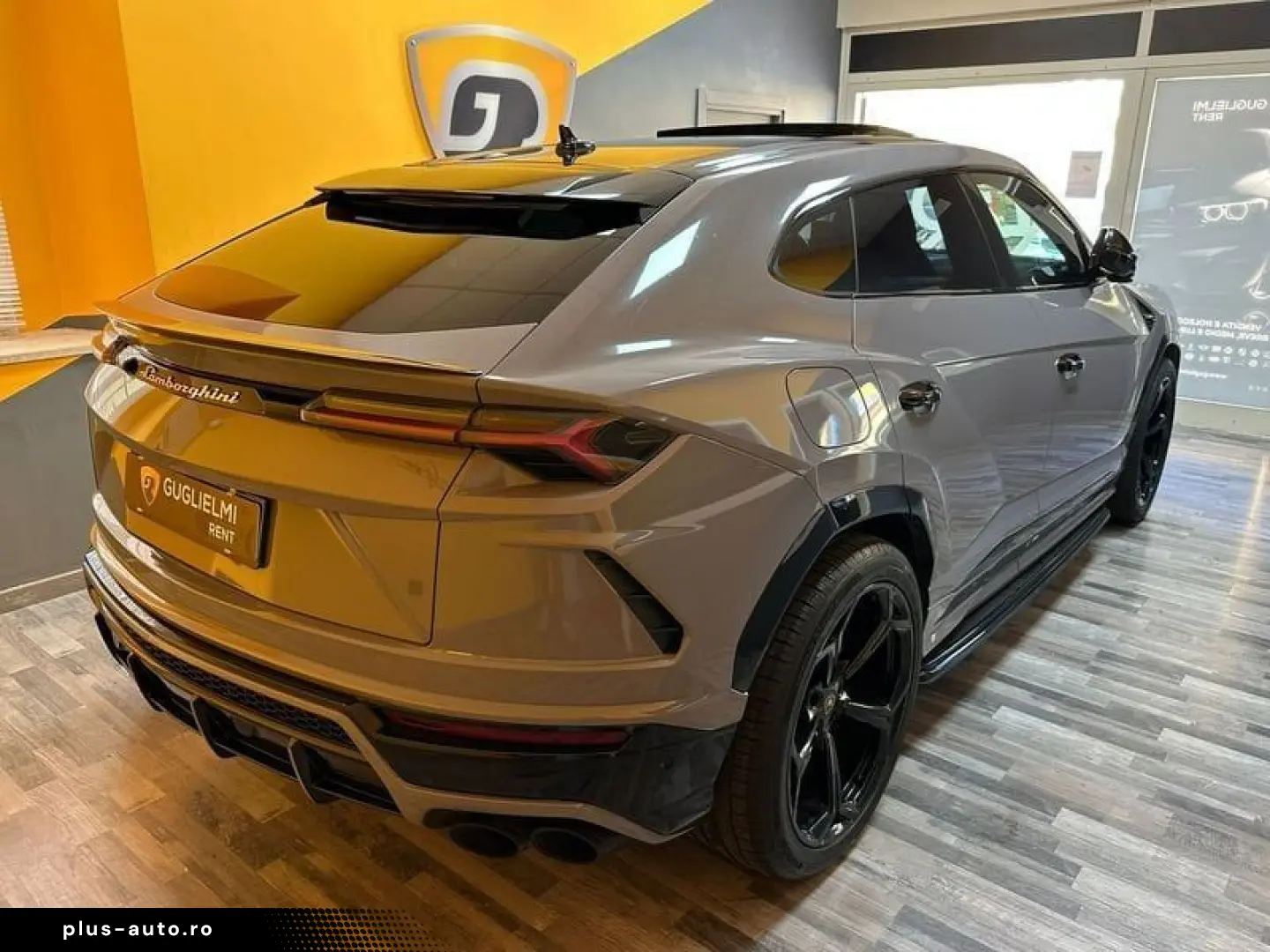 LAMBORGHINI Lamborghini Urus