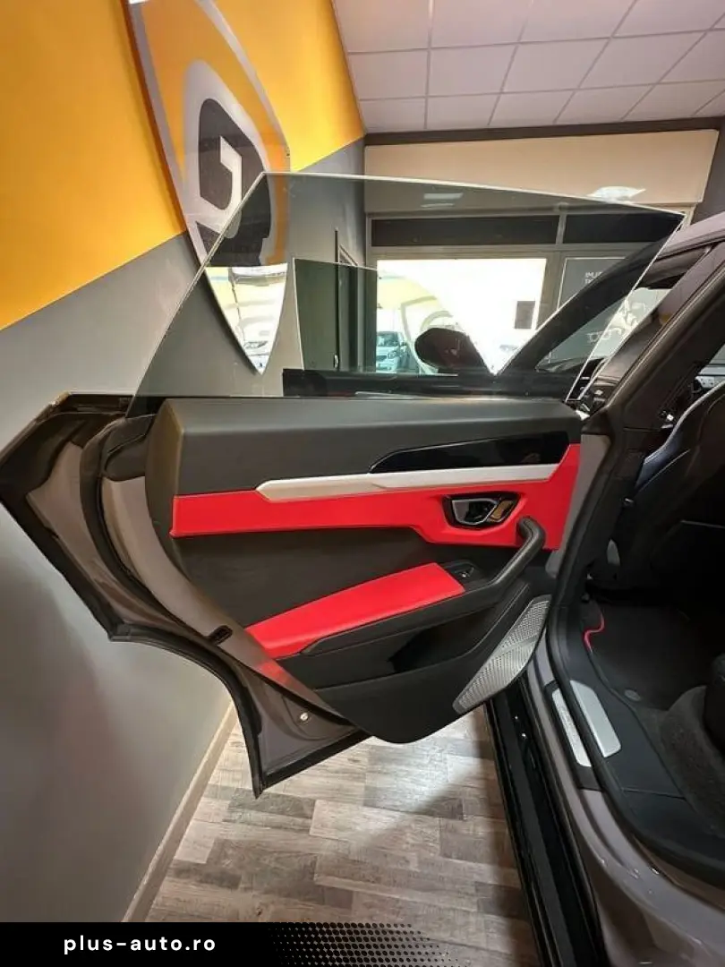 LAMBORGHINI Lamborghini Urus