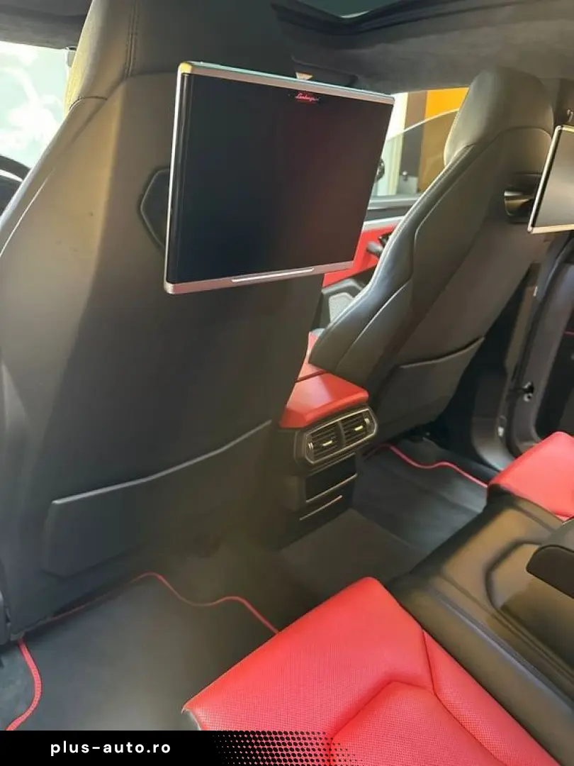 LAMBORGHINI Lamborghini Urus