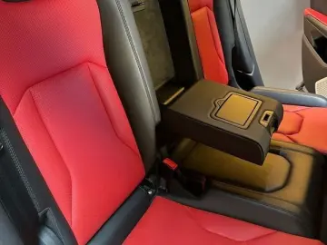 LAMBORGHINI Lamborghini Urus