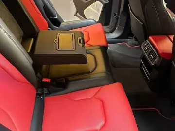 LAMBORGHINI Lamborghini Urus