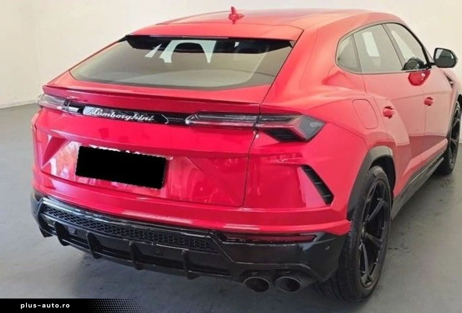 LAMBORGHINI Urus 4.0 V8