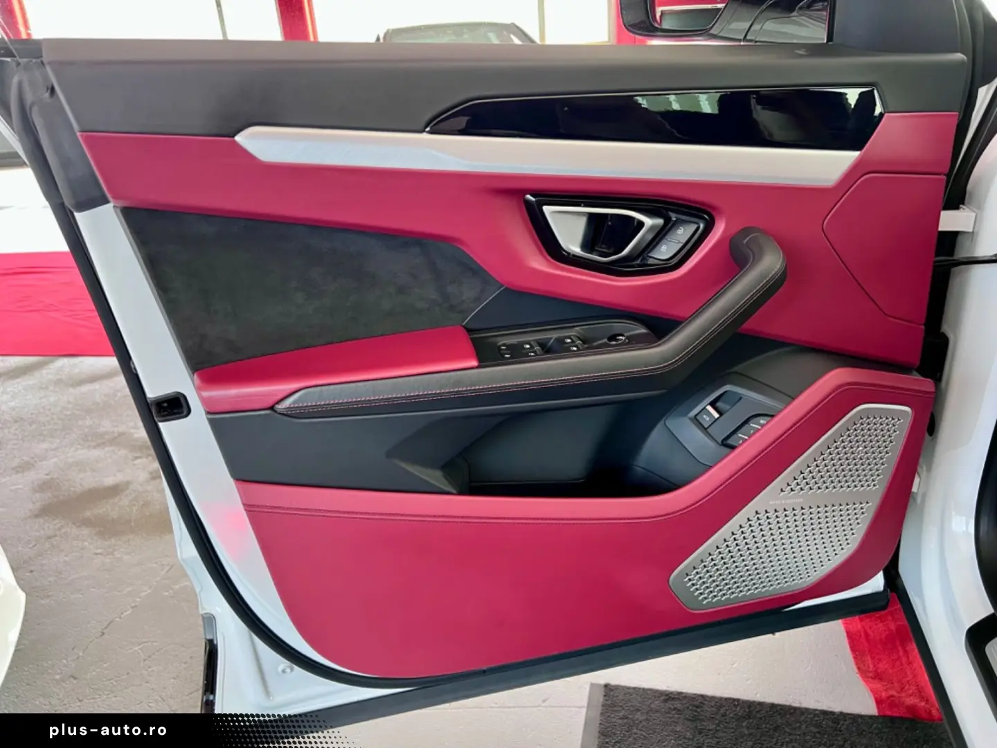 LAMBORGHINI Urus Panorama Garantie B&O 360  ACC Hud Massage