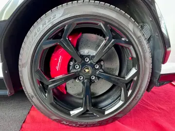 LAMBORGHINI Urus Panorama Garantie B&O 360  ACC Hud Massage