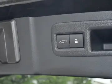 Lexus Seria NX 300h AWD Luxury