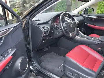 Lexus Seria NX 300h AWD Luxury