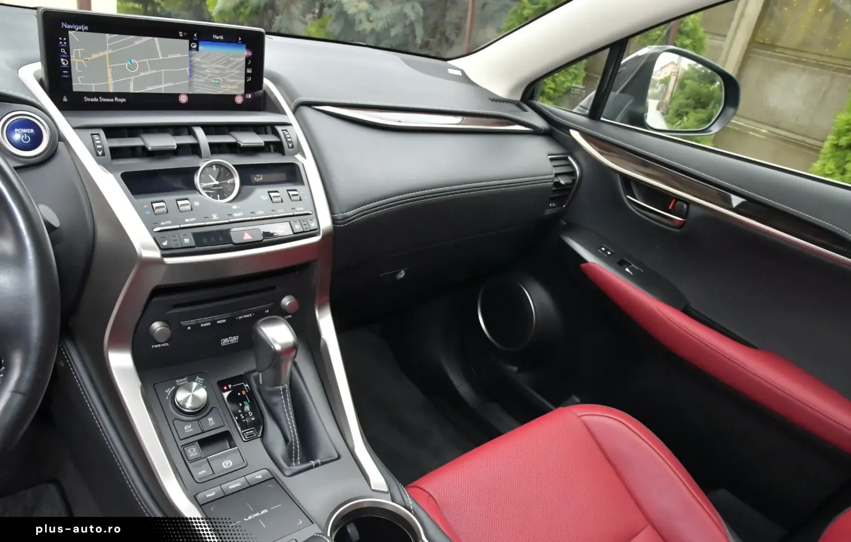 Lexus Seria NX 300h AWD Luxury