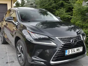 Lexus Seria NX 300h AWD Luxury