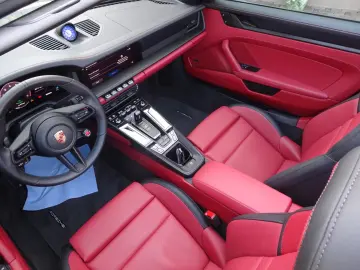 Porsche 992.2 Carrera 4 GTS T-Hybrid Cabrio