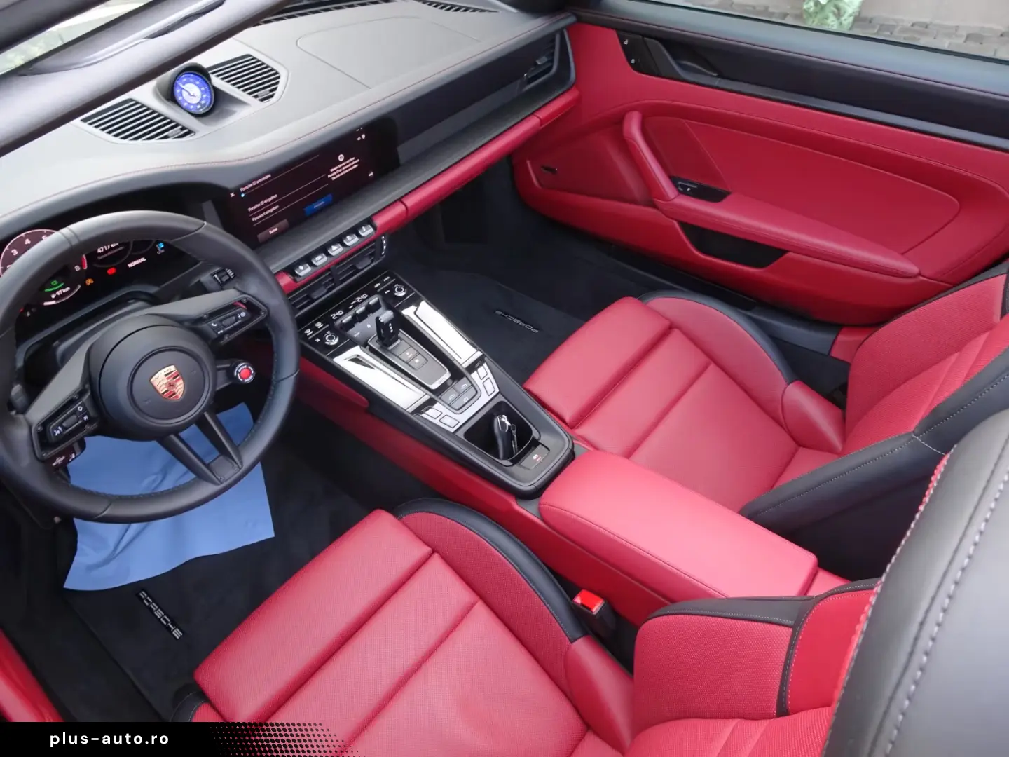 Porsche 992.2 Carrera 4 GTS T-Hybrid Cabrio