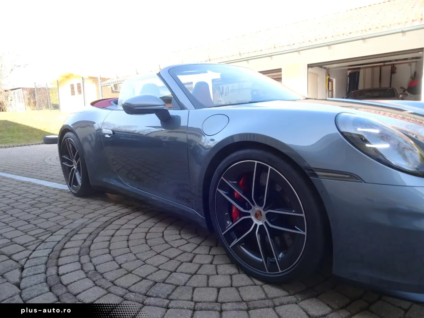 Porsche 992.2 Carrera 4 GTS T-Hybrid Cabrio