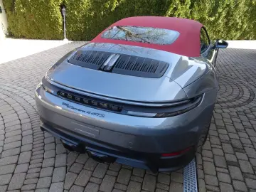 Porsche 992.2 Carrera 4 GTS T-Hybrid Cabrio