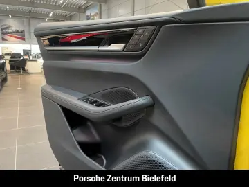 Porsche Macan 4 Offroad-Design LED-Matrix