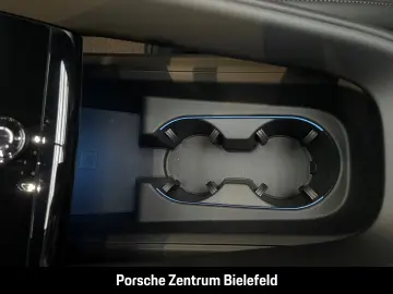 Porsche Macan 4 Offroad-Design LED-Matrix