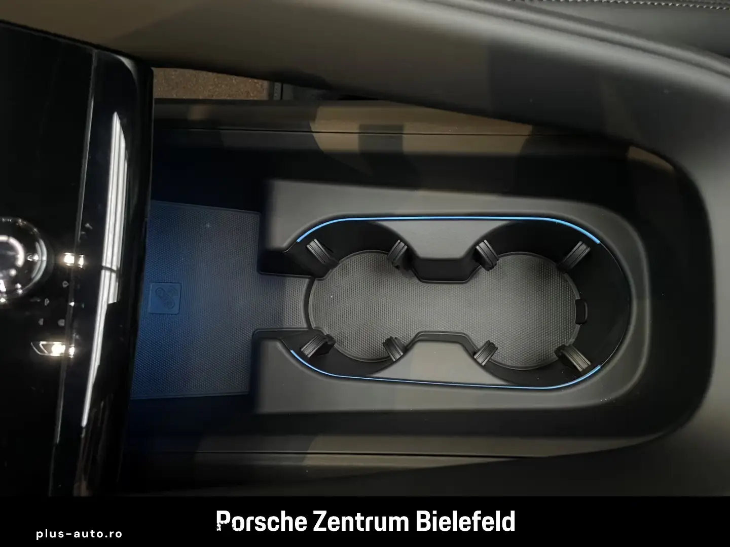 Porsche Macan 4 Offroad-Design LED-Matrix