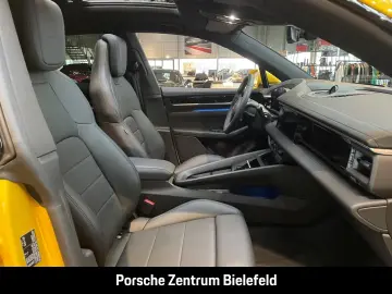 Porsche Macan 4 Offroad-Design LED-Matrix