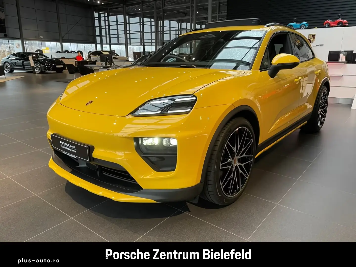 Porsche Macan 4 Offroad-Design LED-Matrix