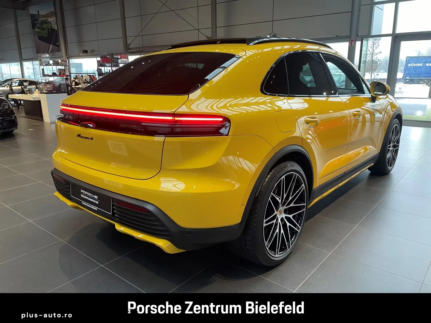 Porsche Macan 4 Offroad-Design LED-Matrix