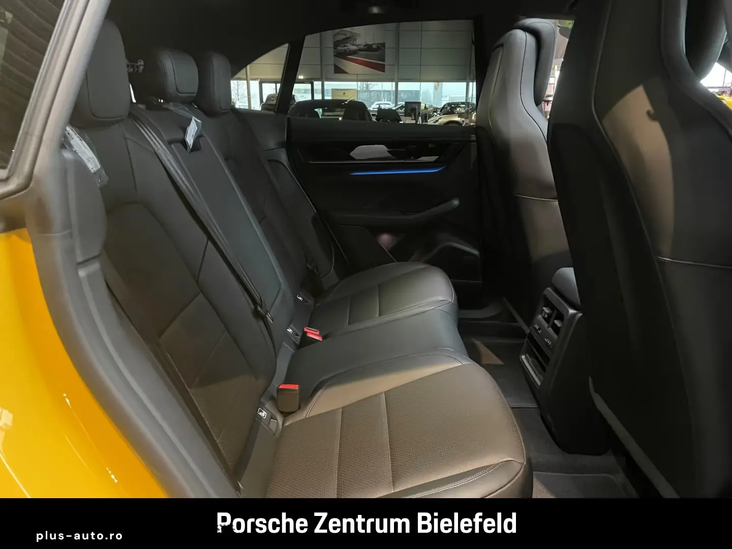 Porsche Macan 4 Offroad-Design LED-Matrix