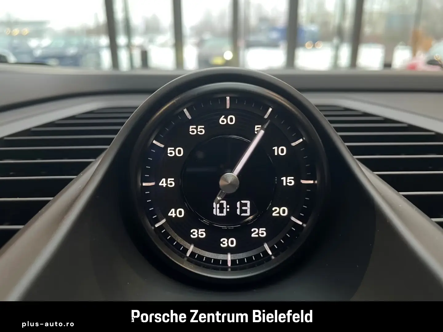 Porsche Macan 4 Offroad-Design LED-Matrix