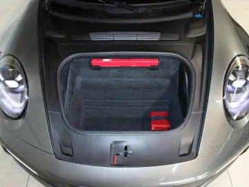 Porsche 992 911 Carrera 4 3.0 BOSE 360 Cam LenkHz ACC