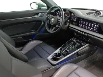 Porsche 992 911 Carrera 4 3.0 BOSE 360 Cam LenkHz ACC
