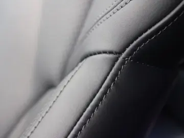 Porsche 992 911 Carrera 4 3.0 BOSE 360 Cam LenkHz ACC