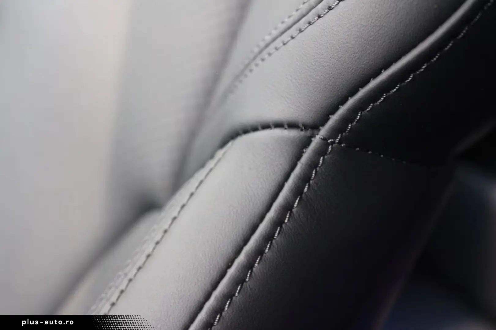 Porsche 992 911 Carrera 4 3.0 BOSE 360 Cam LenkHz ACC