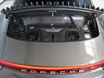 Porsche 992 911 Carrera 4 3.0 BOSE 360 Cam LenkHz ACC