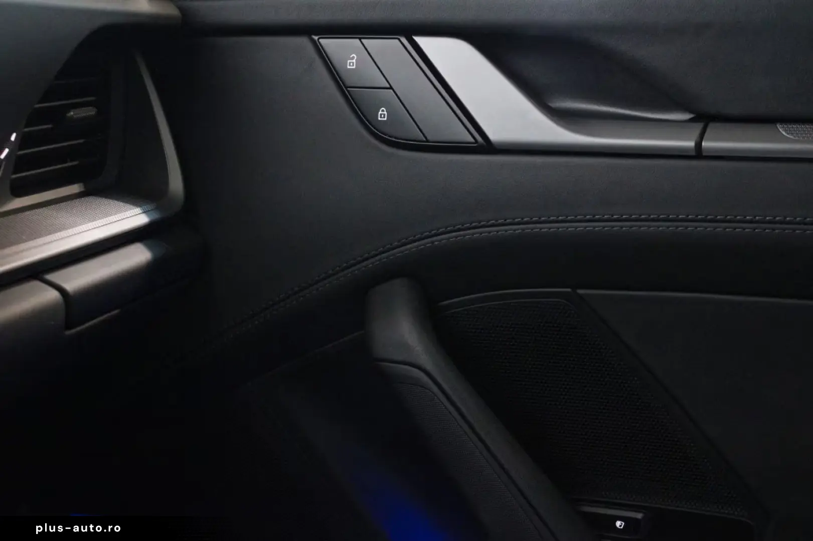 Porsche 992 911 Carrera 4 3.0 BOSE 360 Cam LenkHz ACC