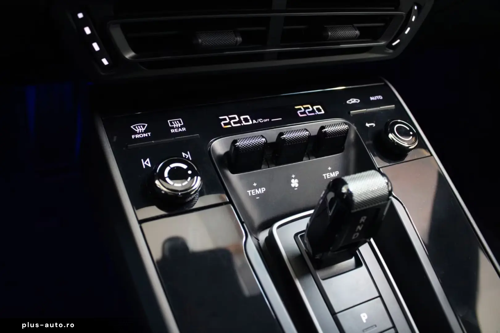 Porsche 992 911 Carrera 4 3.0 BOSE 360 Cam LenkHz ACC