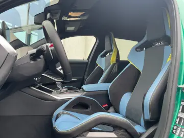 BMW M3 Competition xDrive Touring    Schalensitze