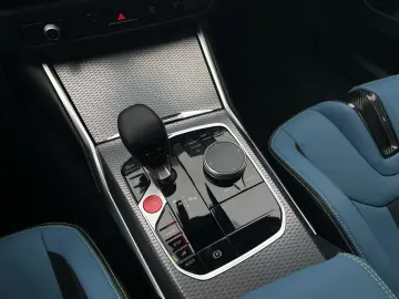 BMW M3 Competition xDrive Touring    Schalensitze