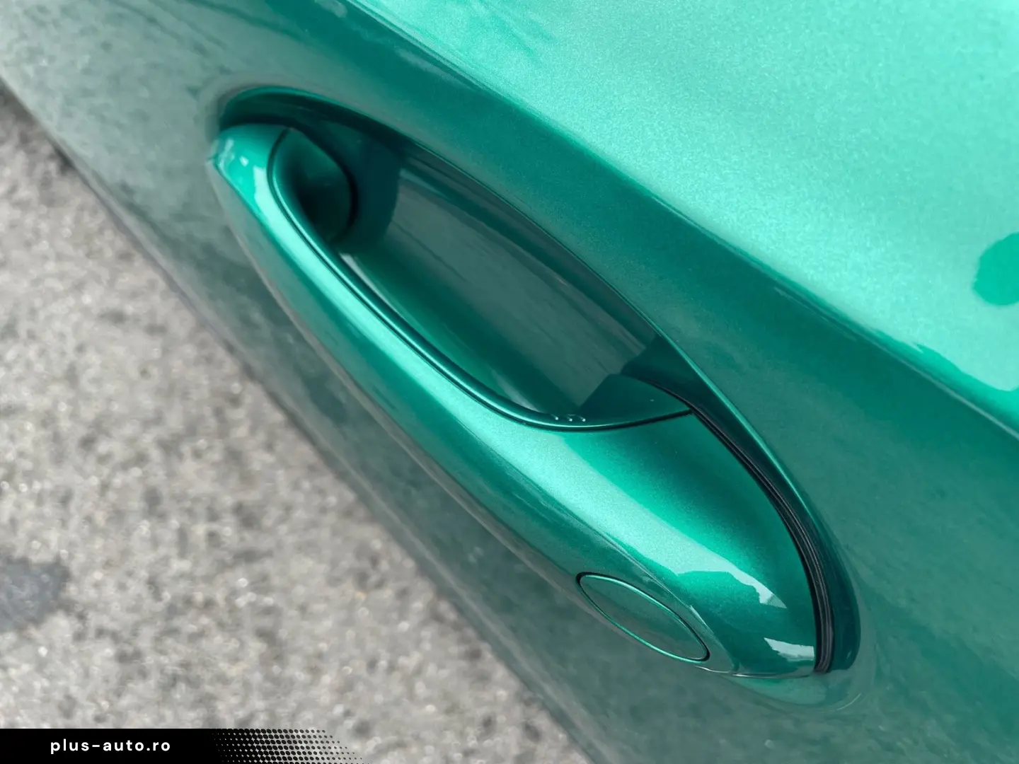 BMW M3 Competition xDrive Touring    Schalensitze