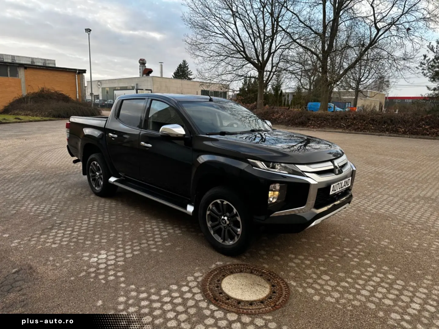 MITSUBISHI L200 Automat Top Doppelkabine 4WD 360 Kam AHK