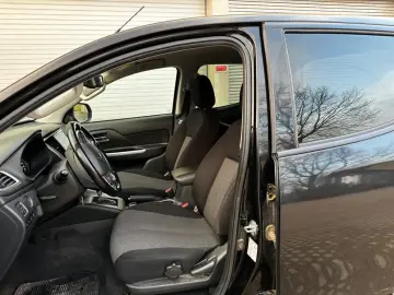 MITSUBISHI L200 Automat Top Doppelkabine 4WD 360 Kam AHK