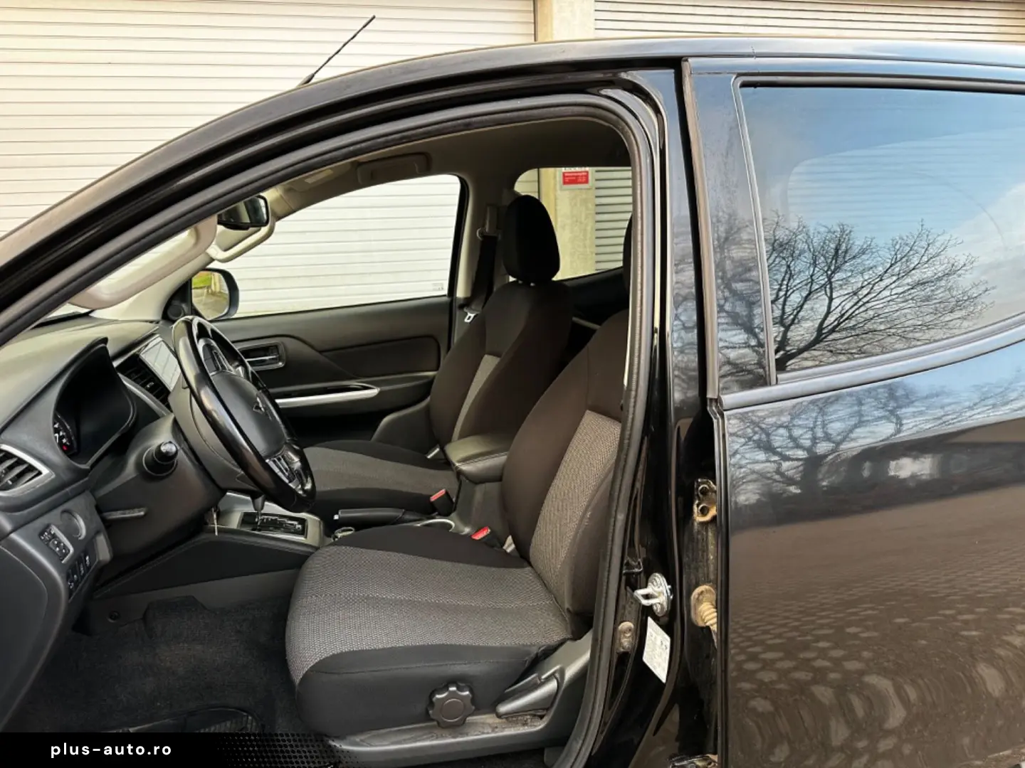 MITSUBISHI L200 Automat Top Doppelkabine 4WD 360 Kam AHK